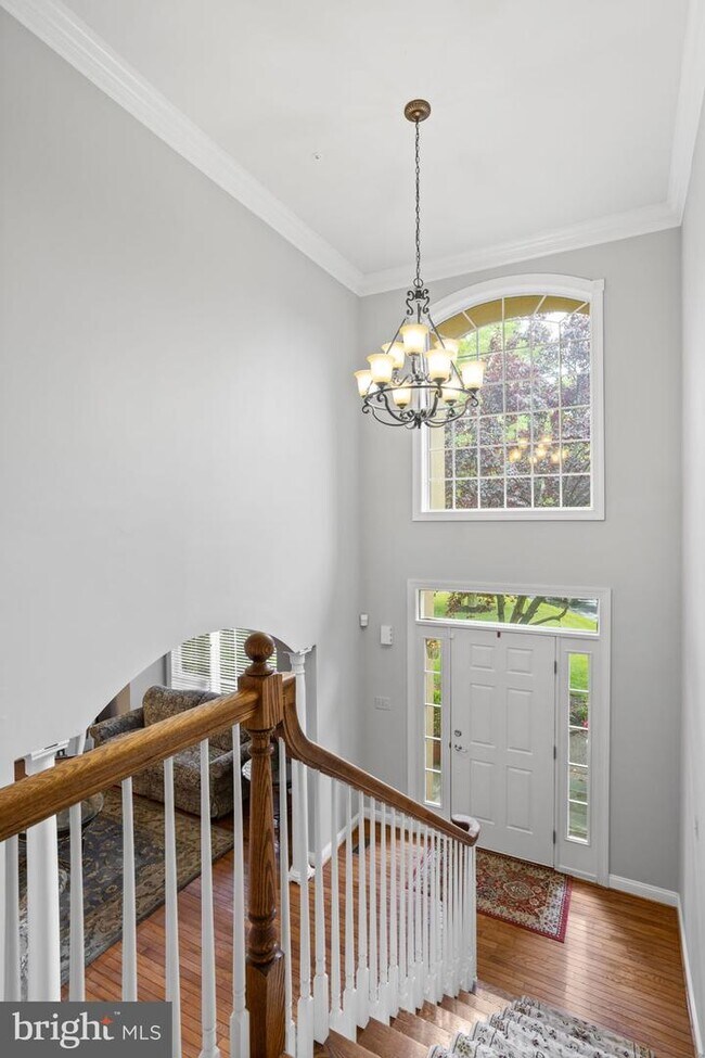 Building Photo - 301 Gentry Ln