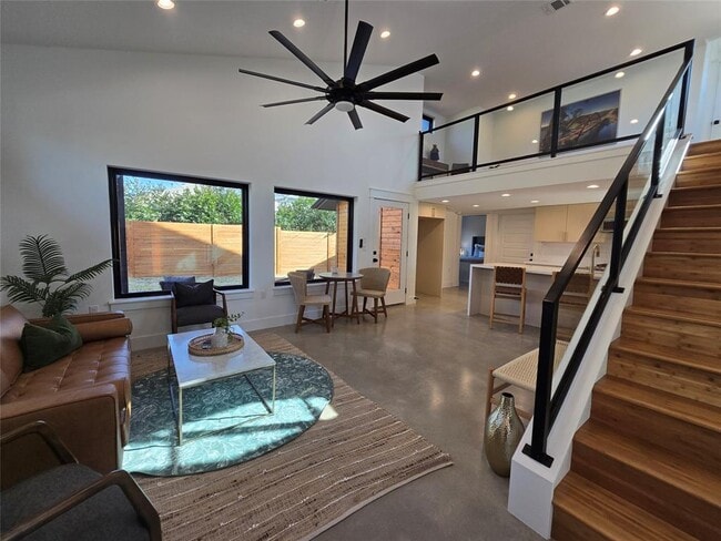 Foto del edificio - 5305 Grover Ave
