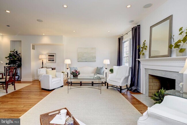 Foto del edificio - 3651 Winfield Lane Northwest