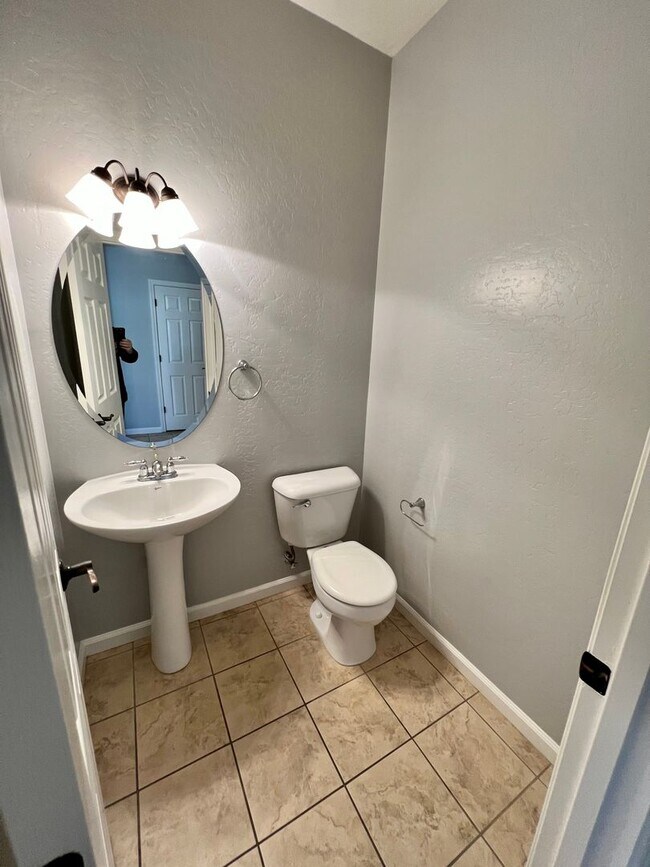 Foto del edificio - Gated AVALON--