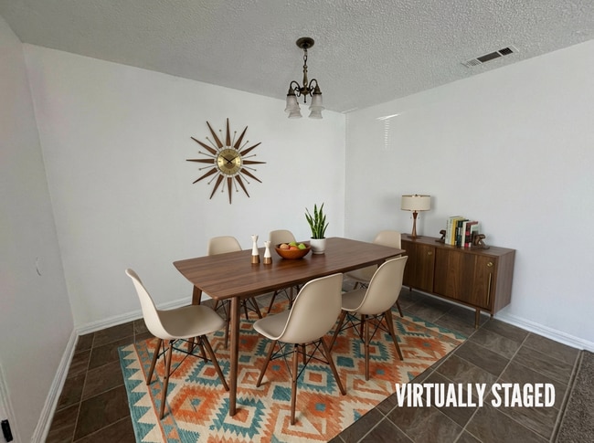 Building Photo - 2-Bedroom Duplex for Rent in Killeen