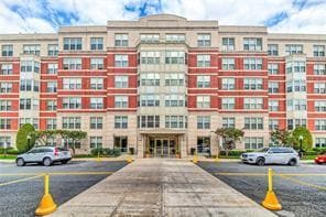 Primary Photo - 300 Mamaroneck Ave