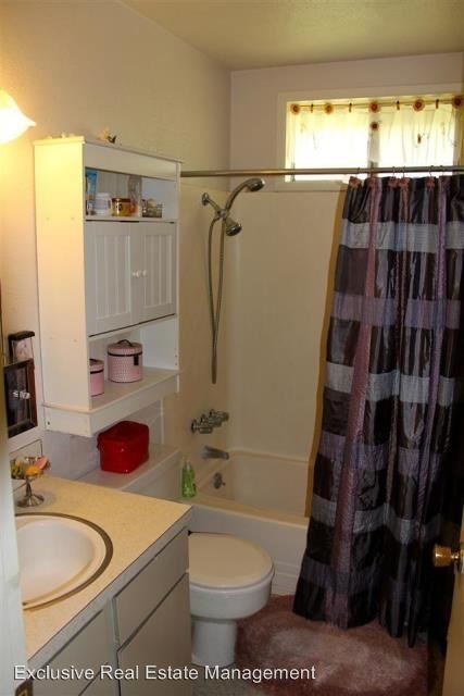 Building Photo - 2 br, 1 bath House - 2333 Linda Vista Drive
