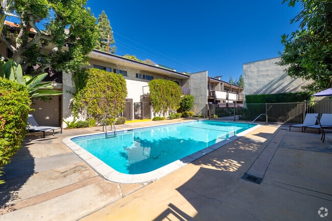 Building Photo - 6717 Wilkinson