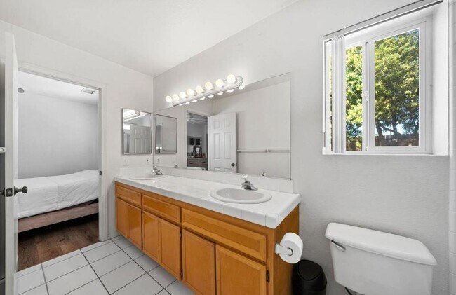 Foto del edificio - 259 Vista Del Mar Ct