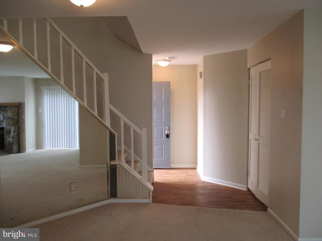 Foto del edificio - 44 Hillcroft Way
