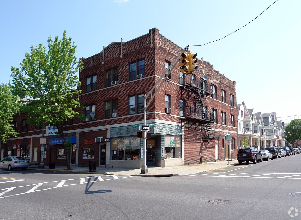 Foto principal - 101-107 Frank E Rodgers Blvd N