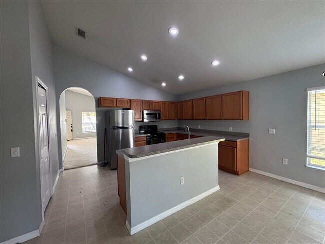 Foto del edificio - 3068 Cameron Dr