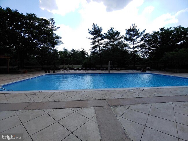 Foto del edificio - 1016 S Wayne St