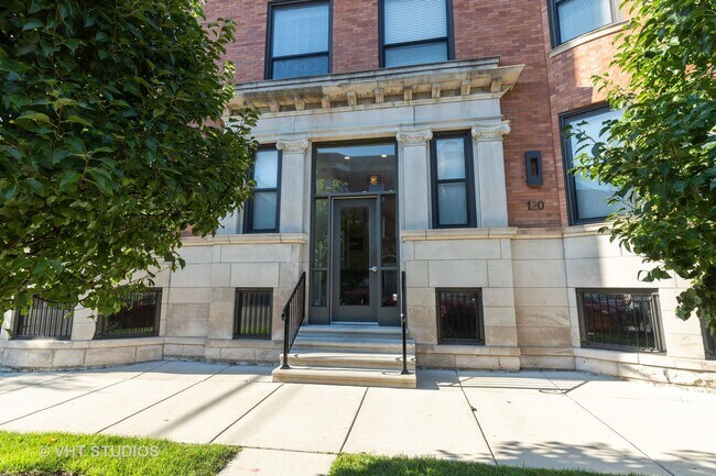 Foto del edificio - 120 E 57th St