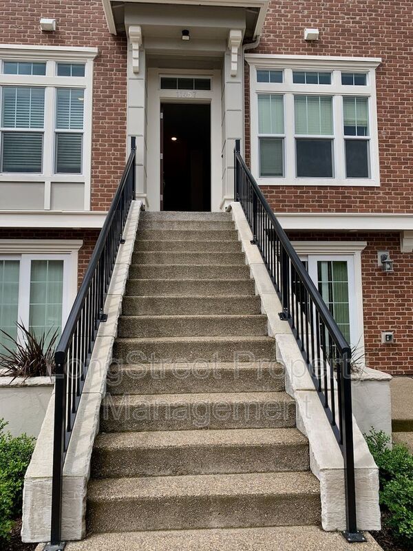 Building Photo - 11457 SW Mont Blanc St