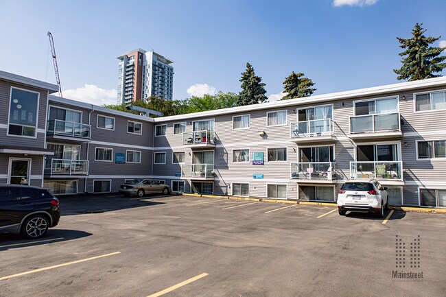 Photo du bâtiment - McCam 4 Apartments