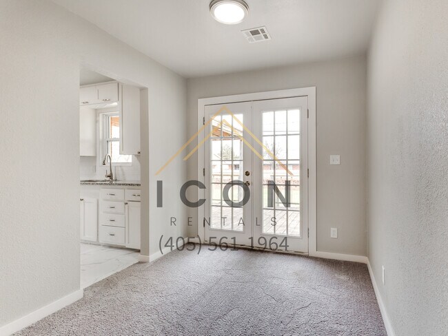 Foto del edificio - 1713 Sheffield Rd