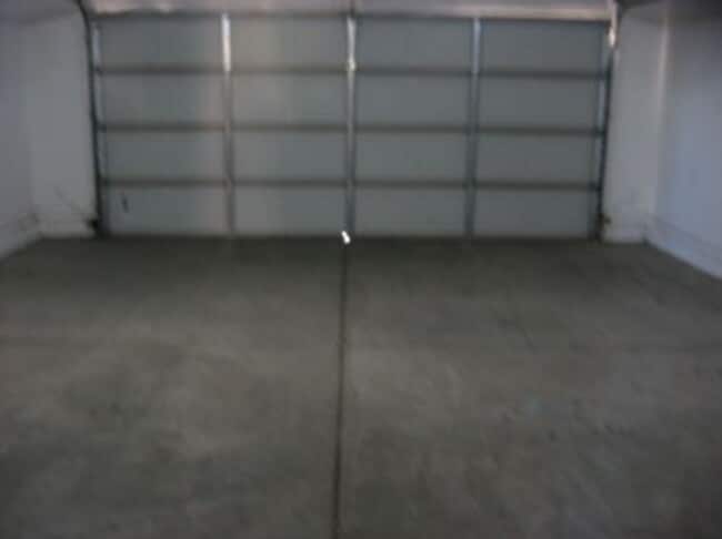 Foto del edificio - Oversized Townhome in Town!