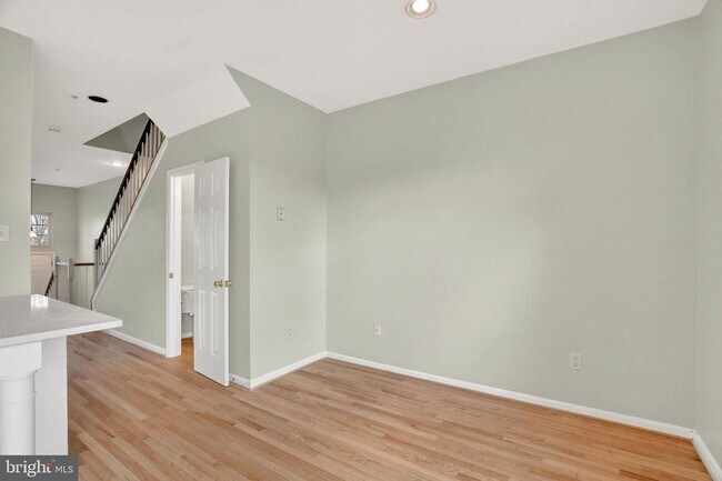 Foto del edificio - 7207 Solar Walk