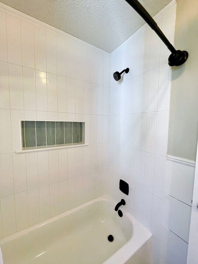 Foto del edificio - THE LANDINGS CONDOMINIUM