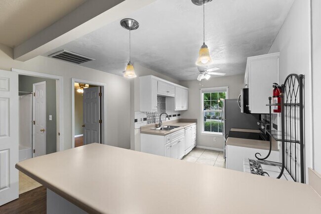 Foto del edificio - 210 New Haven Ln SW
