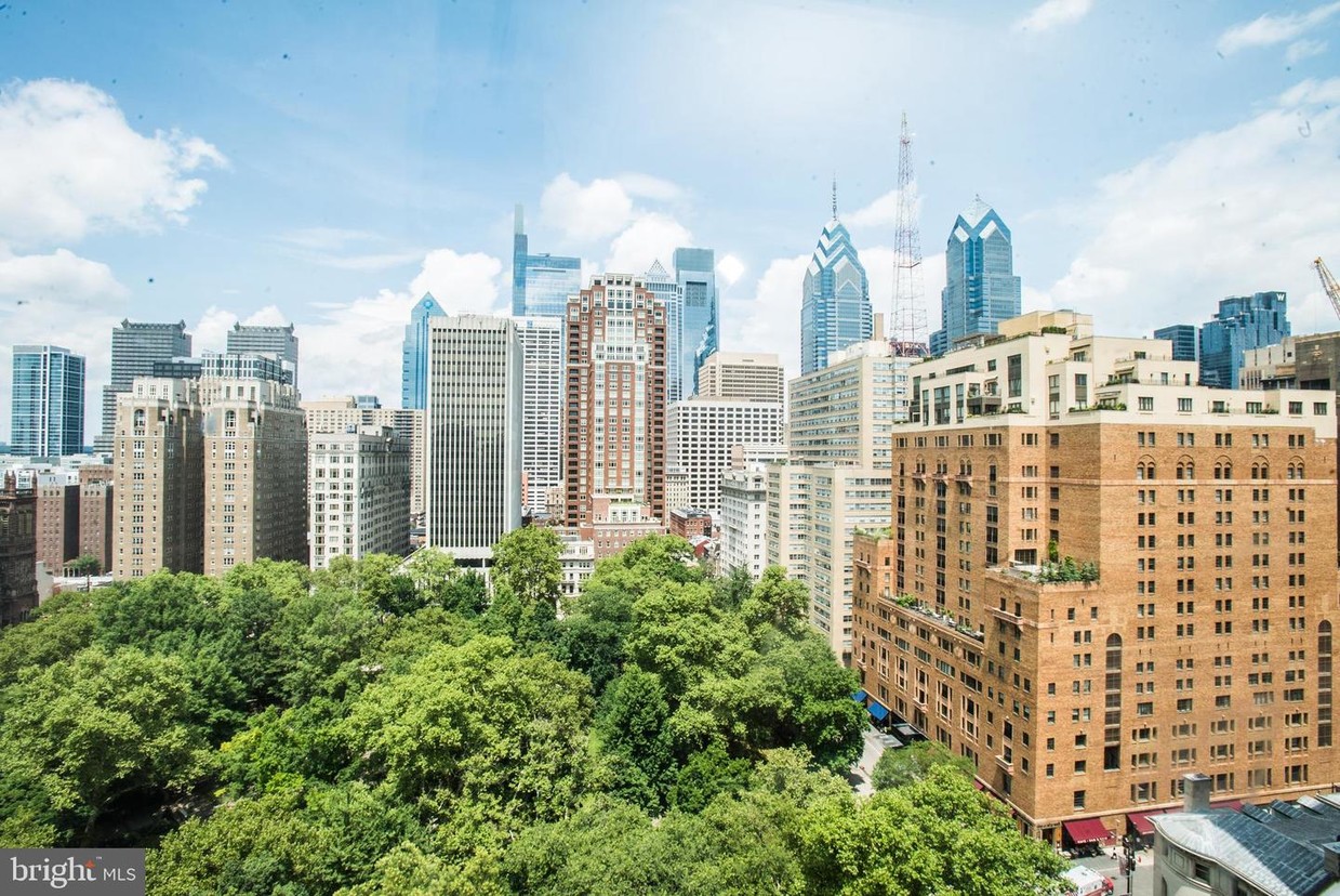 Primary Photo - 1806-18 Rittenhouse Square