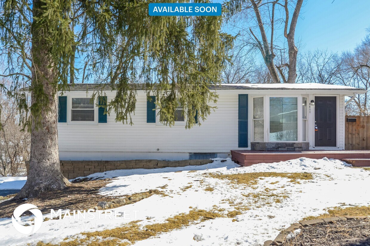 Foto principal - 5811 N Highland Ave