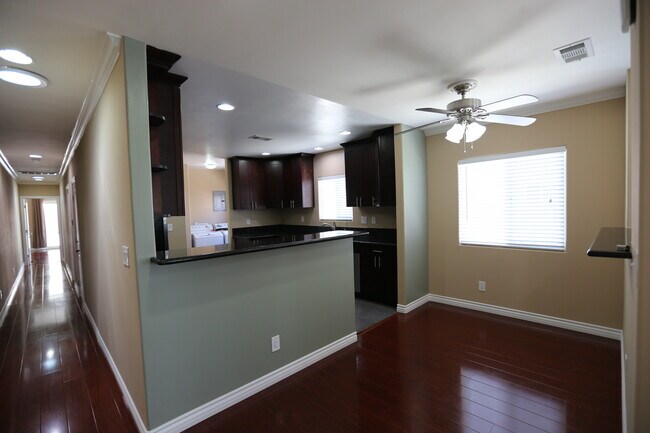 Kitchen/Dining Room - 5419 Monroe St
