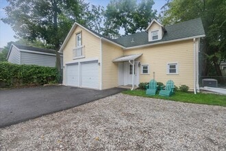 Building Photo - 692 Cherry Ave