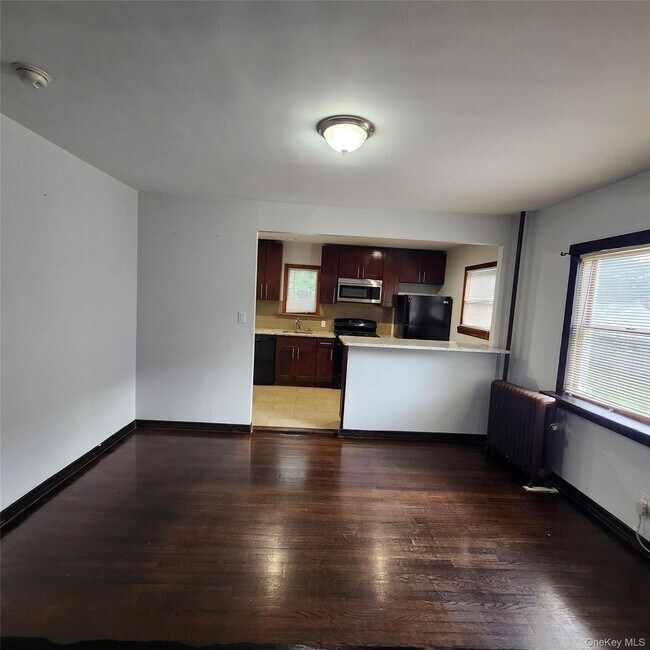 Foto del edificio - 34 Parkside Dr