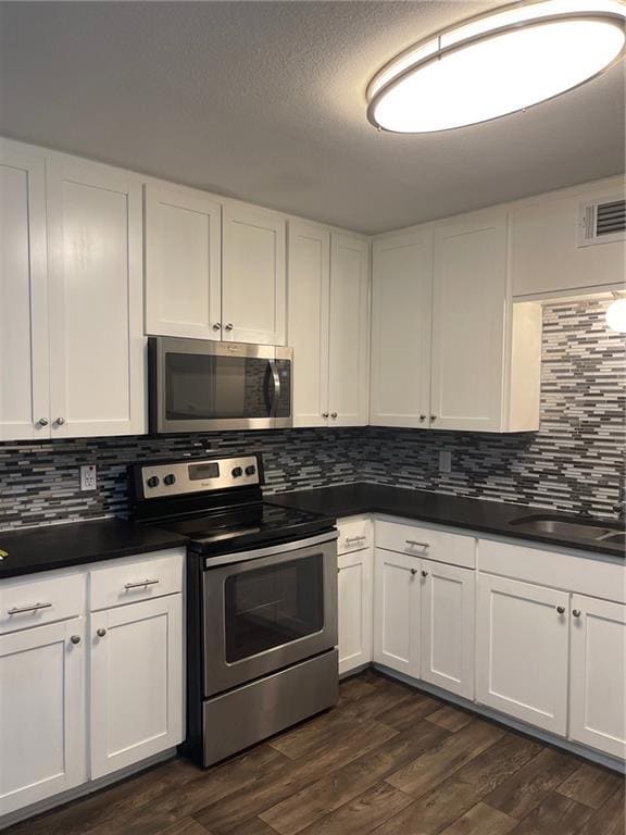 Foto del edificio - 7304 Twin Crest Dr