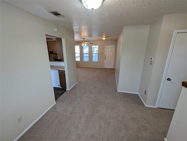 Building Photo - 400 Rawhide Loop