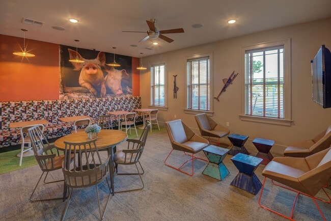 Building Photo - Nest on 17 Apartment Homes