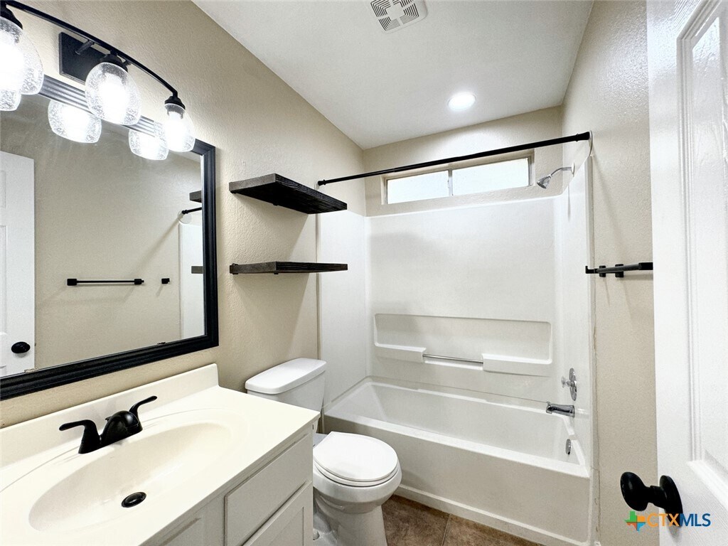 Foto principal - 831 Sagewood Trail