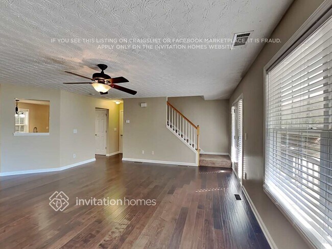 Foto del edificio - 2585 Hidden Creek Dr SW