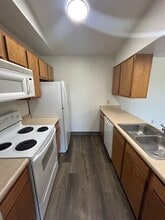Building Photo - 2209 Spansail Dr