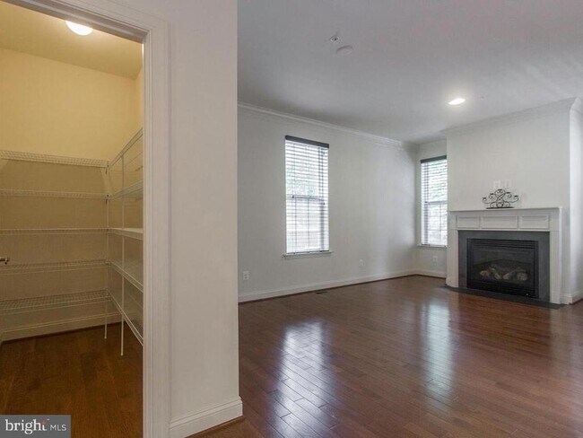 Foto del edificio - 8220 White Star Crossing