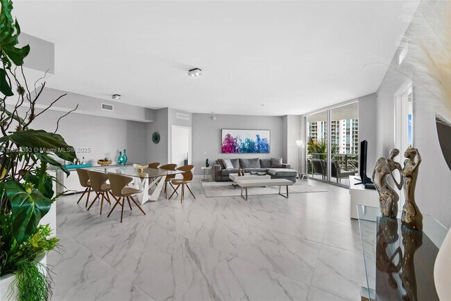 Foto del edificio - 17111 Biscayne Blvd