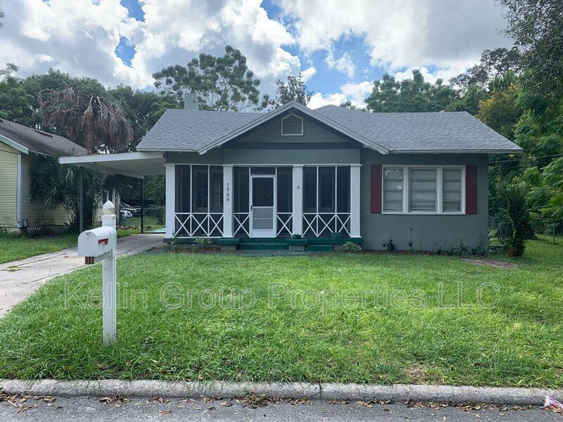 Primary Photo - 1220 Ruby St