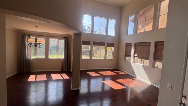Building Photo - Beautiful Otay Ranch Village 5 Property available in Chula Vista!