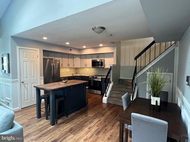 Foto del edificio - 1104 Berwyck Ct