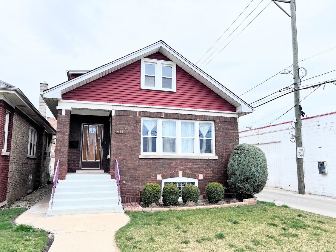 Foto principal - 4814 W Parker Ave