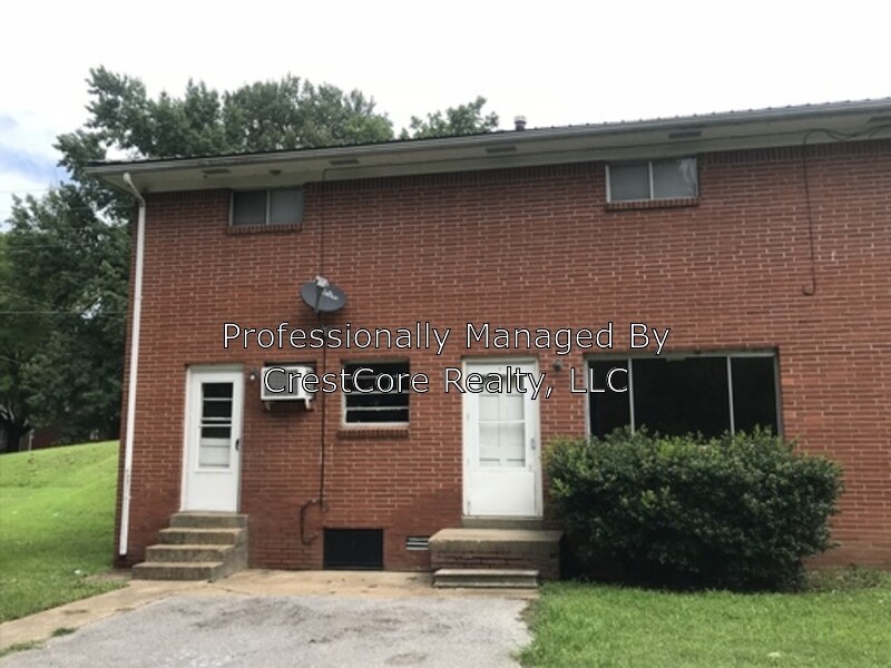 1005 Tucker St Unit C LL, Dyersburg, TN 38024 Condo for Rent in
