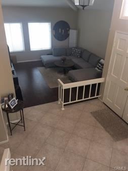 Primary Photo - 3 br, 2 bath House - 10 Alba W