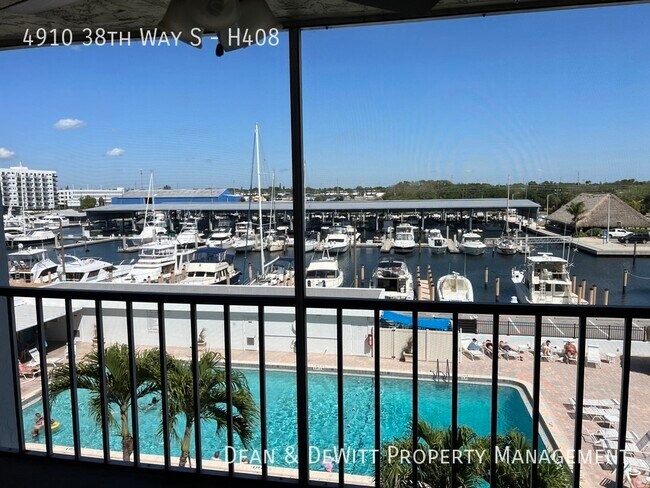 Building Photo - The Moorings of Maximo - 3/2 Condo - For Rent