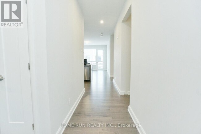 Building Photo - 170-170 Boundstone Way
