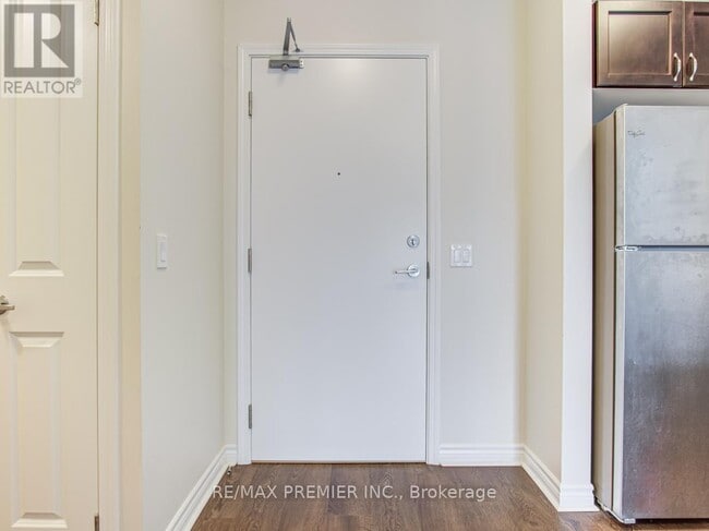 Photo du bâtiment - 2522 Keele St