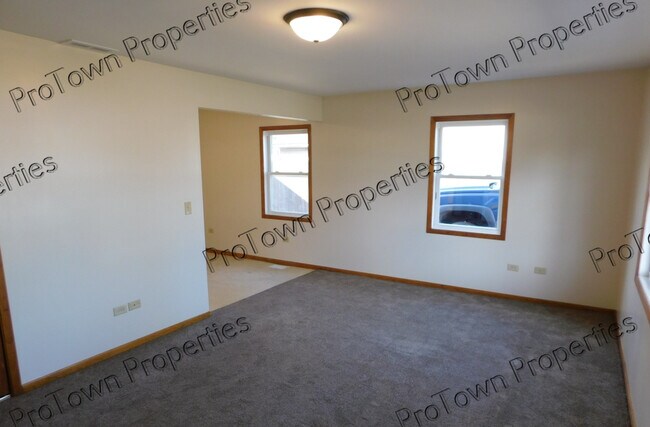 Foto del edificio - 208 Louis Rd