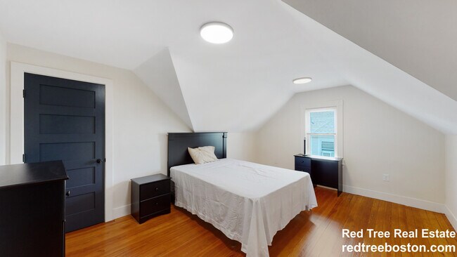 Foto del edificio - 5-7 Chester Ave. Unit 2