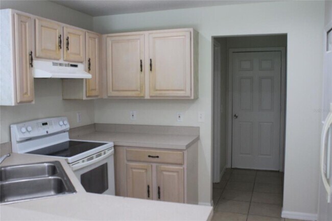Foto del edificio - 215 Owenshire Cir