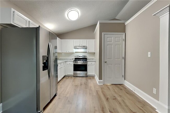 Building Photo - 318 Bakers Bridge Cir
