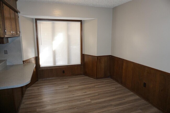 Foto del edificio - 4802 72nd St