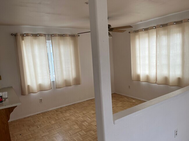 Building Photo - 1263 Donax Ave