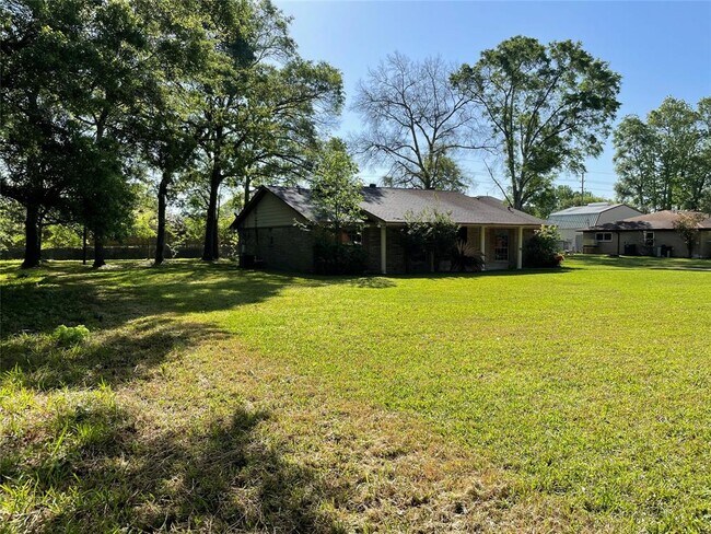 Foto del edificio - 29618 Timber Trail St